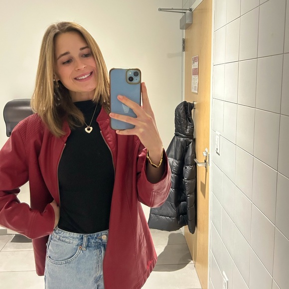 Meet your Posher, Taylor - Picture 4 of 12